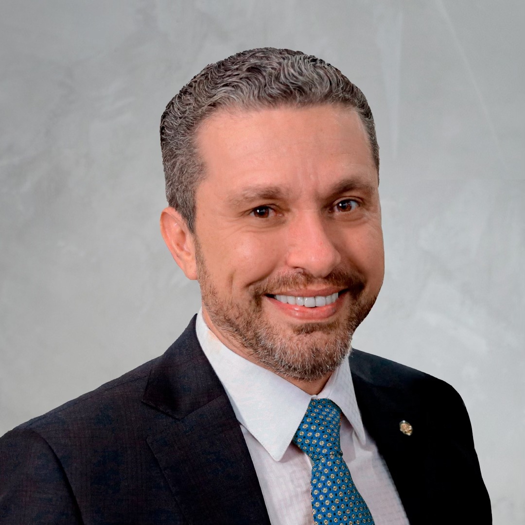 Retrato oficial do Deputado Federal Fausto Pinato